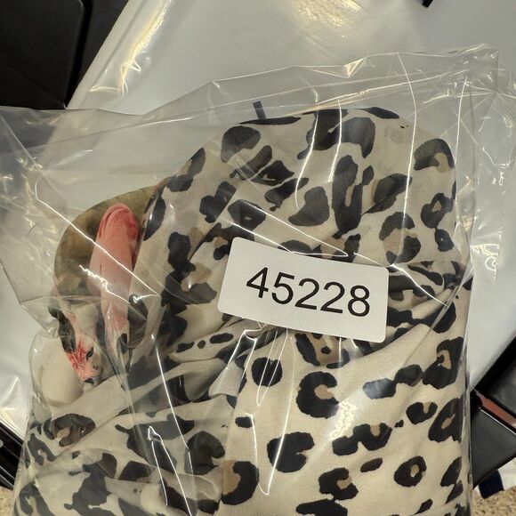 JM Collection Blouse Women L Large White Animal Print Short Sleeve Lined Casual - Picture 7 of 7